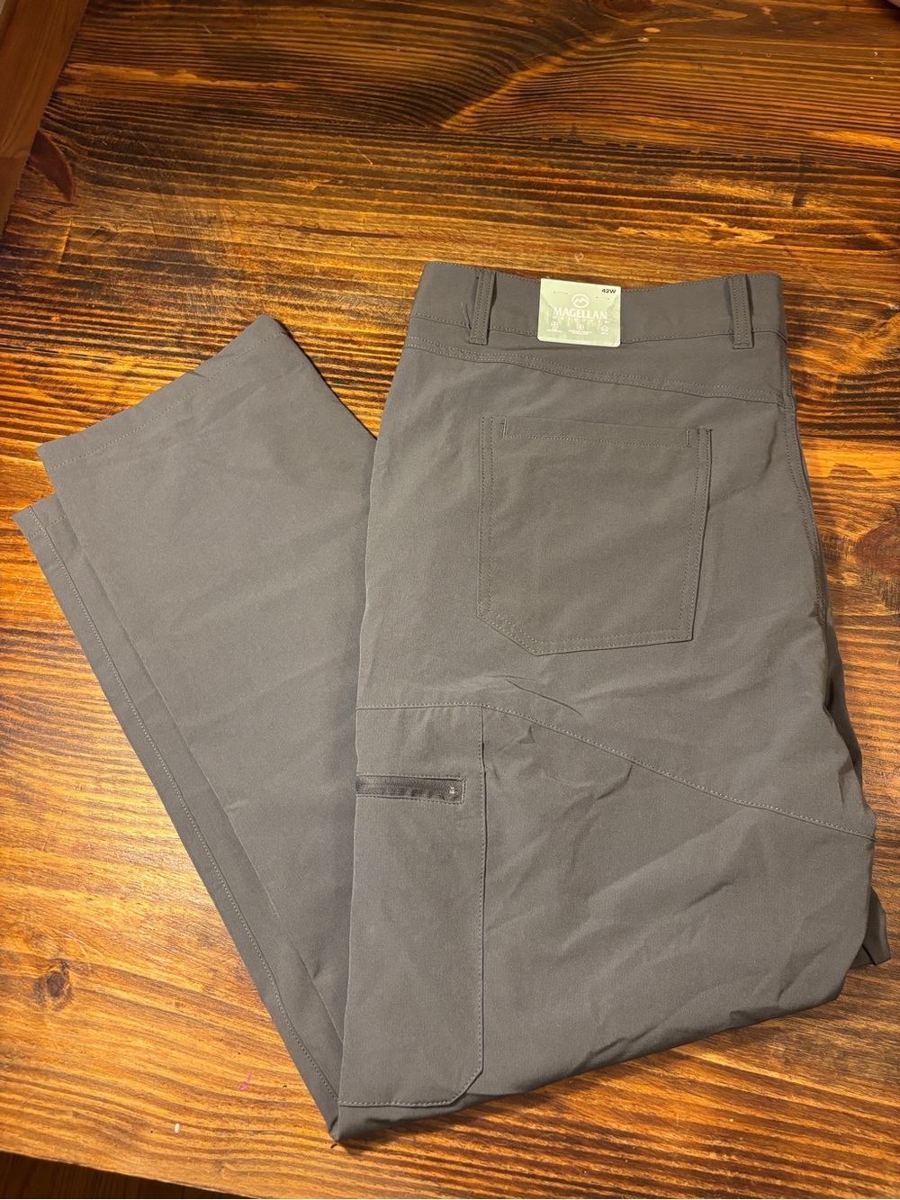 NWT Magellan Hickory Canyon Outdoor Hiking Pants Men’s 42W Dark Shadow Stretch